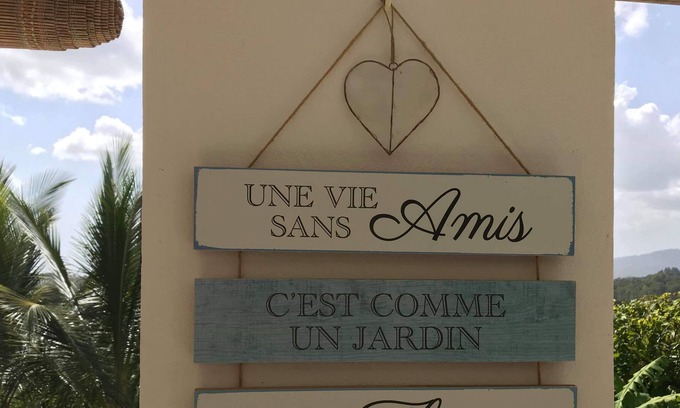 Riviere-Salee Apartment | La Yole sea view