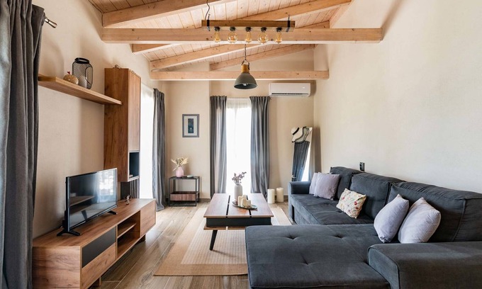 Katsimatika House | Lagom House - Two Bedroom House, Sleeps 4