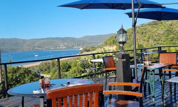 Paradise House | Lagoon Lodge