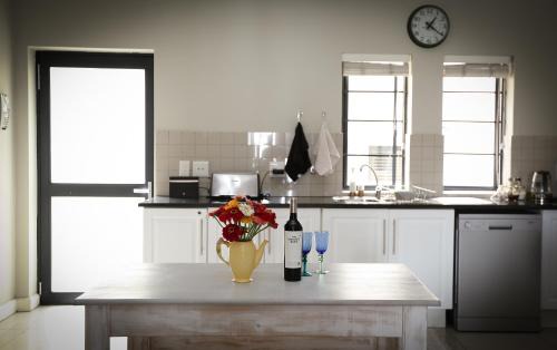 Knysna Central Apartment | Lagoon Terrace 1