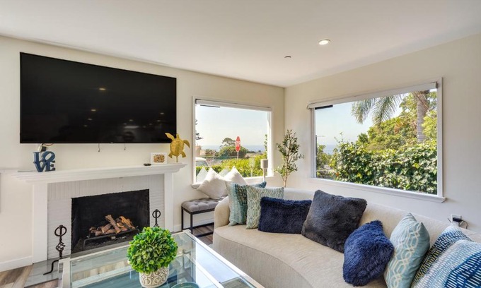 South Laguna House | Laguna Beach Escape with Hot Tub and Ocean Views!