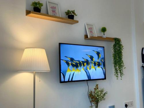 Tanjung Tanah Merah Apartment | Laguna Seaview Suites PD By Maison