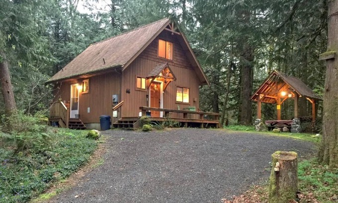 Maple Falls House | Lake Cabin with a Hot Tub, Pets OK, Lake Access