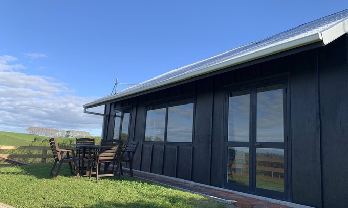 Wharepapa South House | Lake House - Arapuni -Pukeatua, close to Cambridge/Matamata/Te Awamutu.