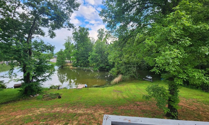 Dayton House | Lake House retreat