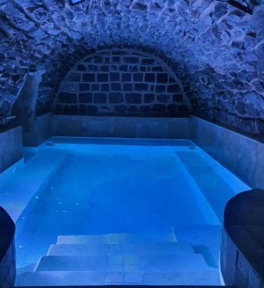 Tiberias Ski Chalet | Lake Mansion