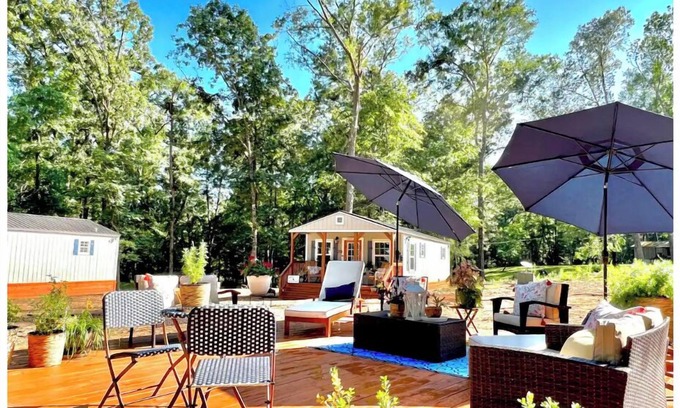 Etoile Cabin | Lake Sam Rayburn "True" Waterfront Escape - Bring Boat, Kayak & Fishing Poles!
