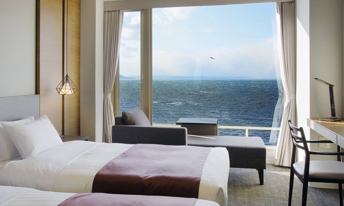 Kitami Resort | Lake Saroma Tsuruga Resort