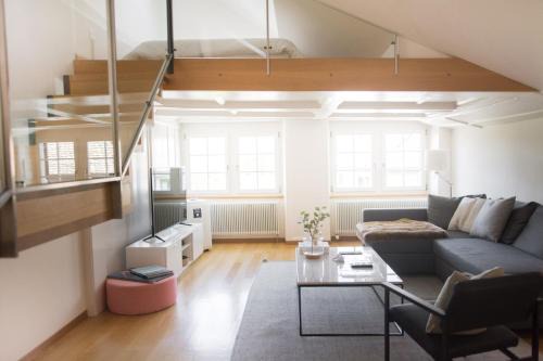 Old Town Apartment | Lake Side Location Bellevue