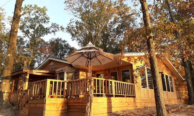 Jasonville Cabin | Lake View Cabin