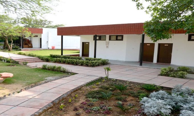 Surajkund Hotel | Lake View Huts and Resort