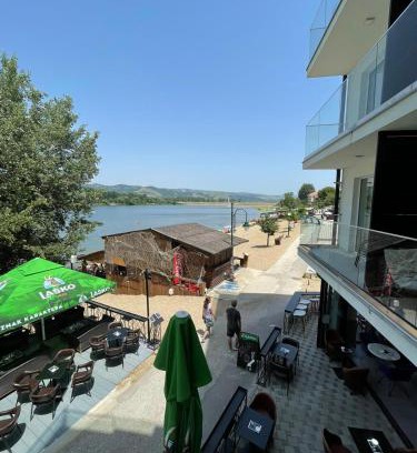 Veliko Gradiste Apartment | Lake View Tašić
