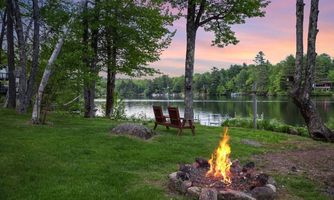 Stoddard Cabin | Lakefront Cabin/314' Shoreline
