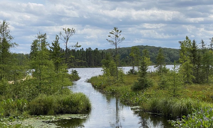 New Auburn Cabin | Lakefront Cabin… newly remodeled, full access to all your recreational needs!