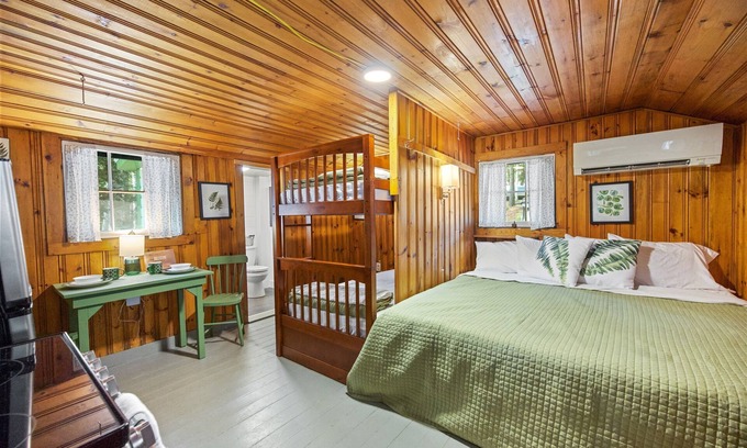 Orland Cabin | Lakefront Fiddlehead Tiny Cabin @ Getogether Stays