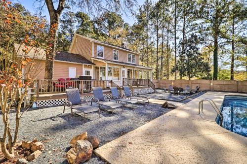Macon House | Lakefront Macon Home with Pool, Dock and Fishing!