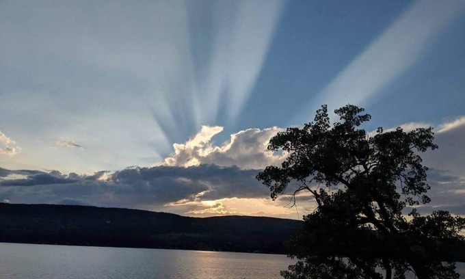 Rushville House | Lakehouse with spectacular views on Canandaigua!