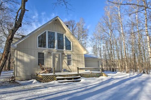 Mancelona House | Lakes of the North Home on Snowmobile and ATV Trail!