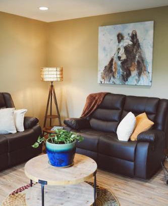 Homer Apartment | Lakeshore Lodging Apartment E