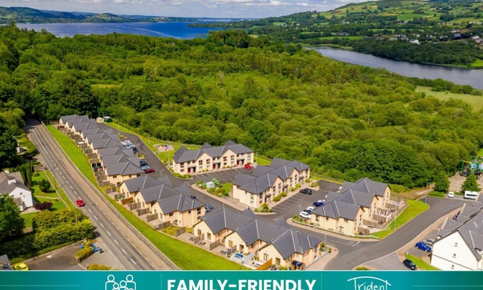 Killaloe House | Lakeside HH (FRI) (TR1+4)Type B No 7 by Interhome