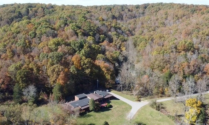 Franklin Cabin | Lakeside Lodge 3BR suite, Trails, Nature Paradise