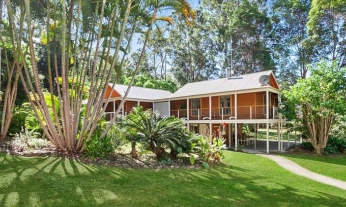 Cootharaba House | Lakeside Retreat Summ