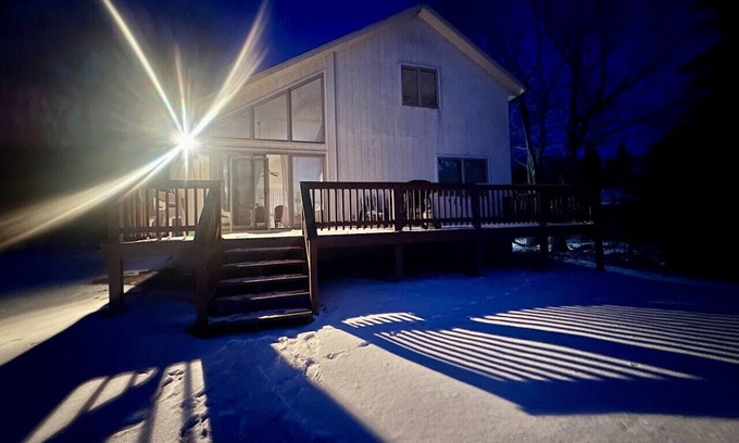 Au Gres Cabin | Lakeview & Wildlife in Au Gres