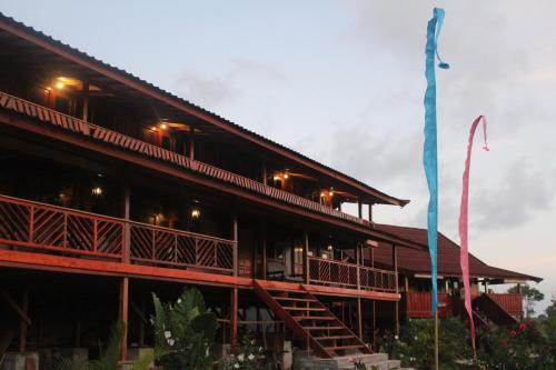 Hu'u Hotel | Lakey Peak Haven