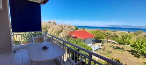 Larissos Apartment | Lakkopetra Beach Apartments
