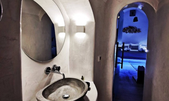 Messaria Apartment | Lamar Cave House 1 Bedroom