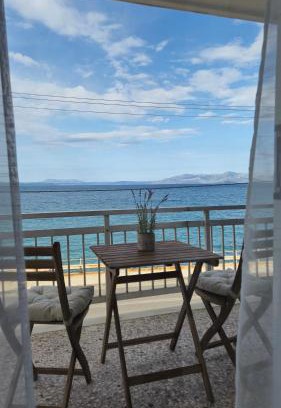 Oropos Apartment | Lana's Place
