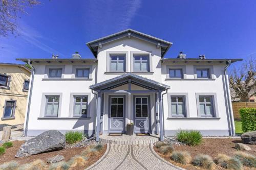 Glowe House | Landhaus Boddenhus