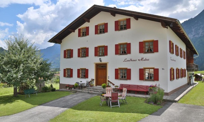 Elbigenalp Apartment | Landhaus Huber