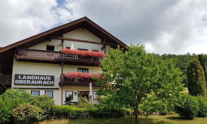 Oberaurach Hotel | Landhaus Oberaurach