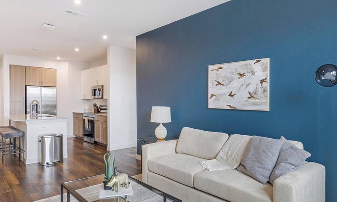 Fate Apartment | Landing | Amazing 2BD, Pool, Clubhouse