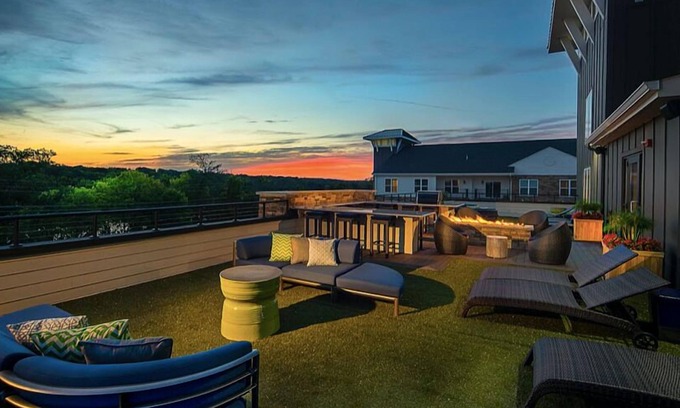 Northwest Columbus Apartment | Landing at Berkley House - 2 Bedrooms in Downtown Columbus