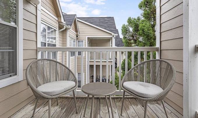 Lithia Springs Apartment | Landing at Brodick Hill - 2 Bedrooms in Downtown Douglasville