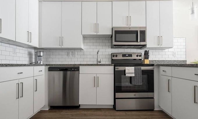 Concord Apartment | Landing at Emery Villages - 1 Bedroom in Concord