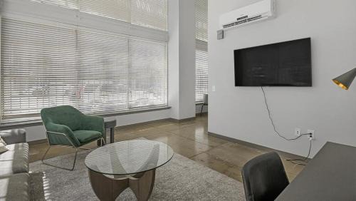 Central City Apartment | Landing at Lofts at American Life - 1 Bedroom in Central City