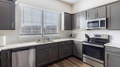 Weatherford Apartment | Landing at Stone Lake Townhomes - Weatherford
