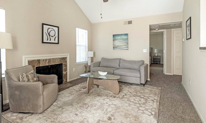 Germantown Apartment | Landing at The Grove at Germantown - 1 Bedroom .