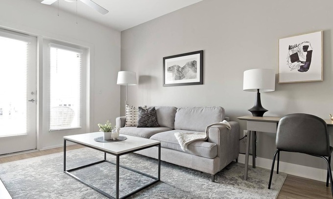 Fort Mill Apartment | Landing at The Mason at Six Mile Creek - 1 Bedr.