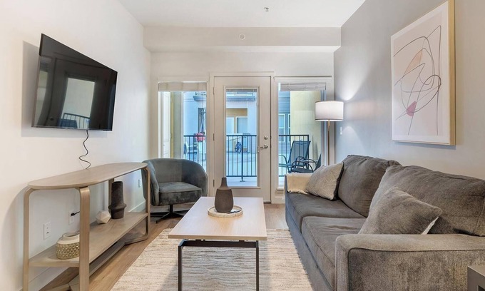 South Salt Lake Apartment | Landing at VIA Apartments - 1 Bedroom in Downto.