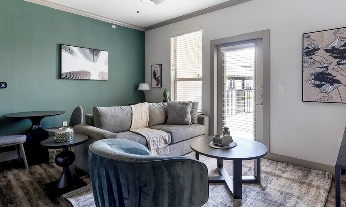 Manor Apartment | Landing | Beautiful 1BD, Pool, Clubhouse