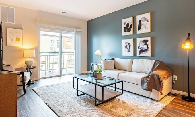 Bellview Apartment | Landing | Incredible 1BD, Pool, Gym