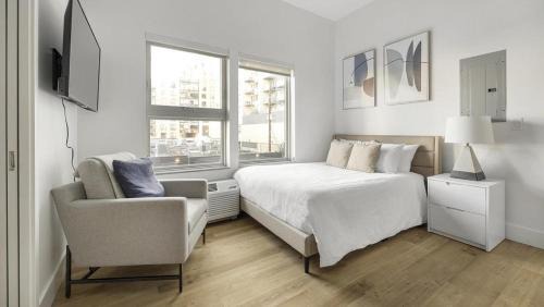 Cherry Creek Apartment | Landing Modern Apartment with Amazing Amenities (ID1797X42)