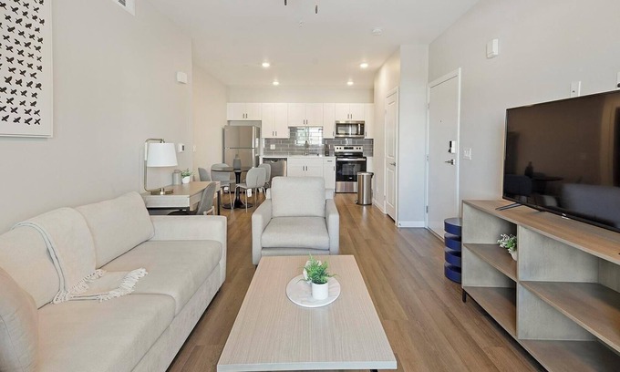 Townsite Apartment | Landing | Spectacular 2BD, Pool, Rooftop Lounge