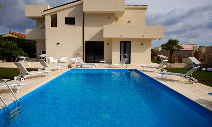 Mockarta Apartment | LANDLORD TIPINO