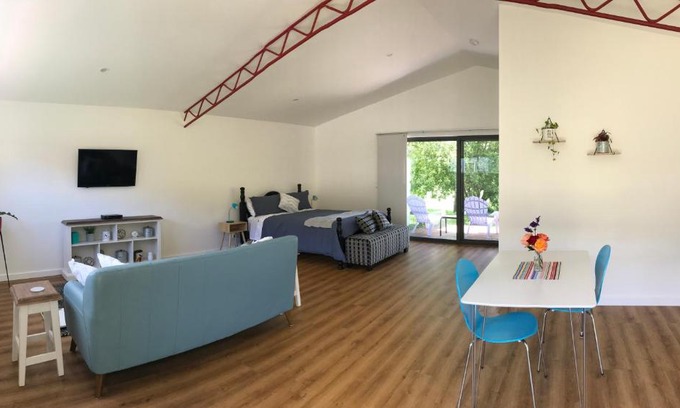 Port Campbell Apartment | Langleys Port Campbell Hobby Farm