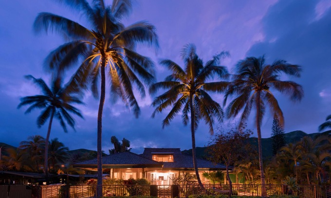 Lanikai House | Lanikai Beach w/heated pool, spa: HOLIDAY SPECIAL - Call now!